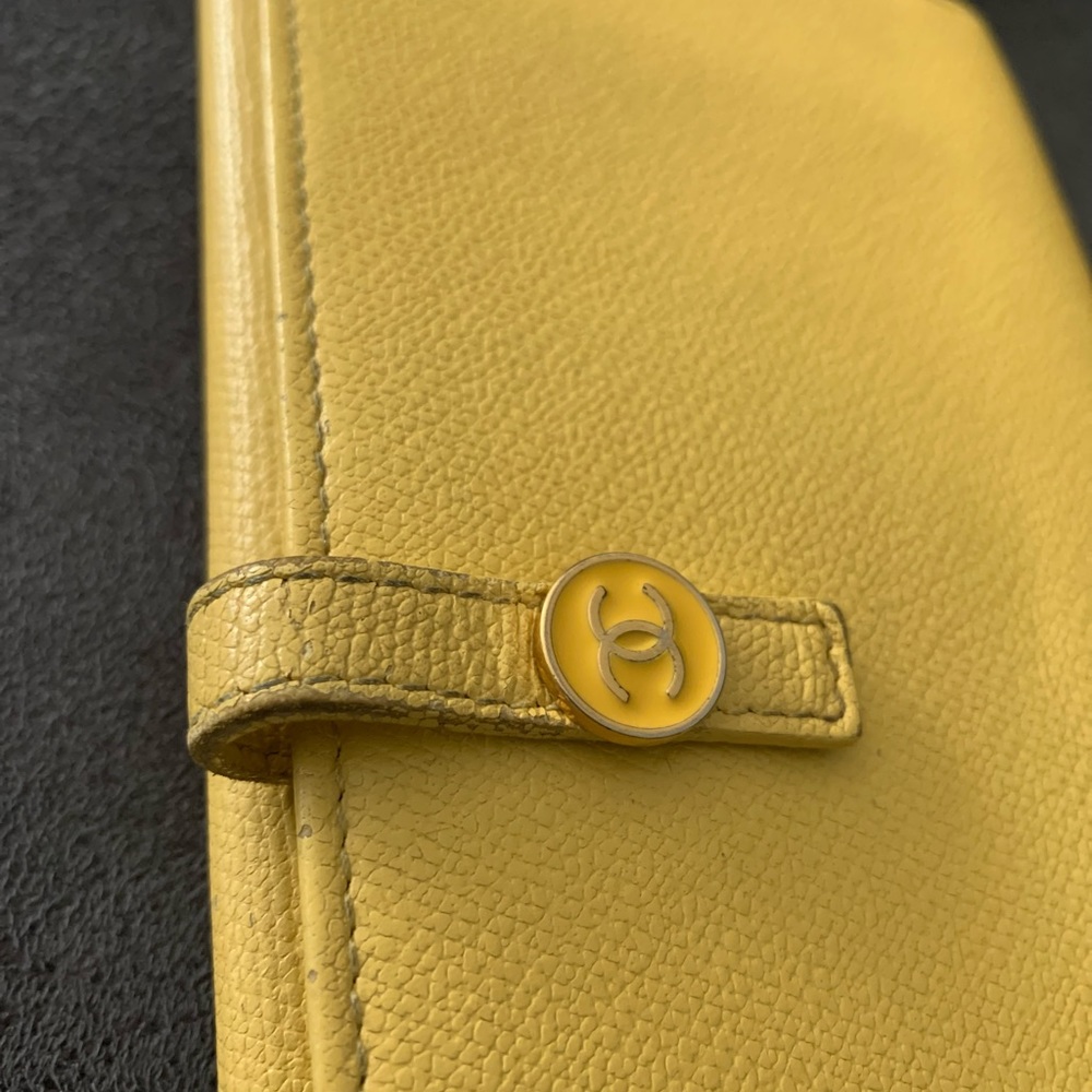Chanel Wallet - Picture 5 of 16